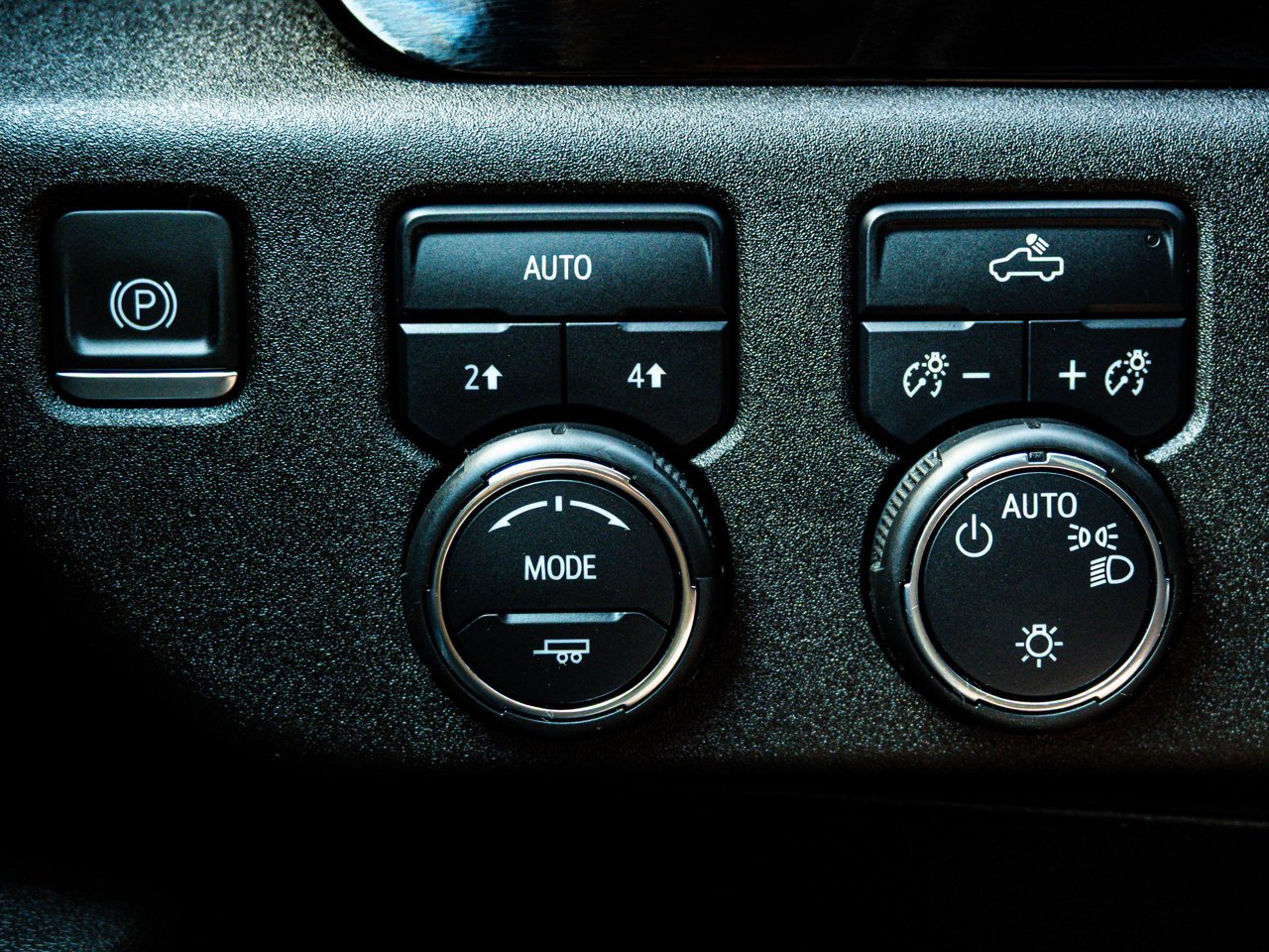 2023 Chevrolet Silverado 1500 4WD Crew Cab 147 LT Black Sherwood Park - photo #17