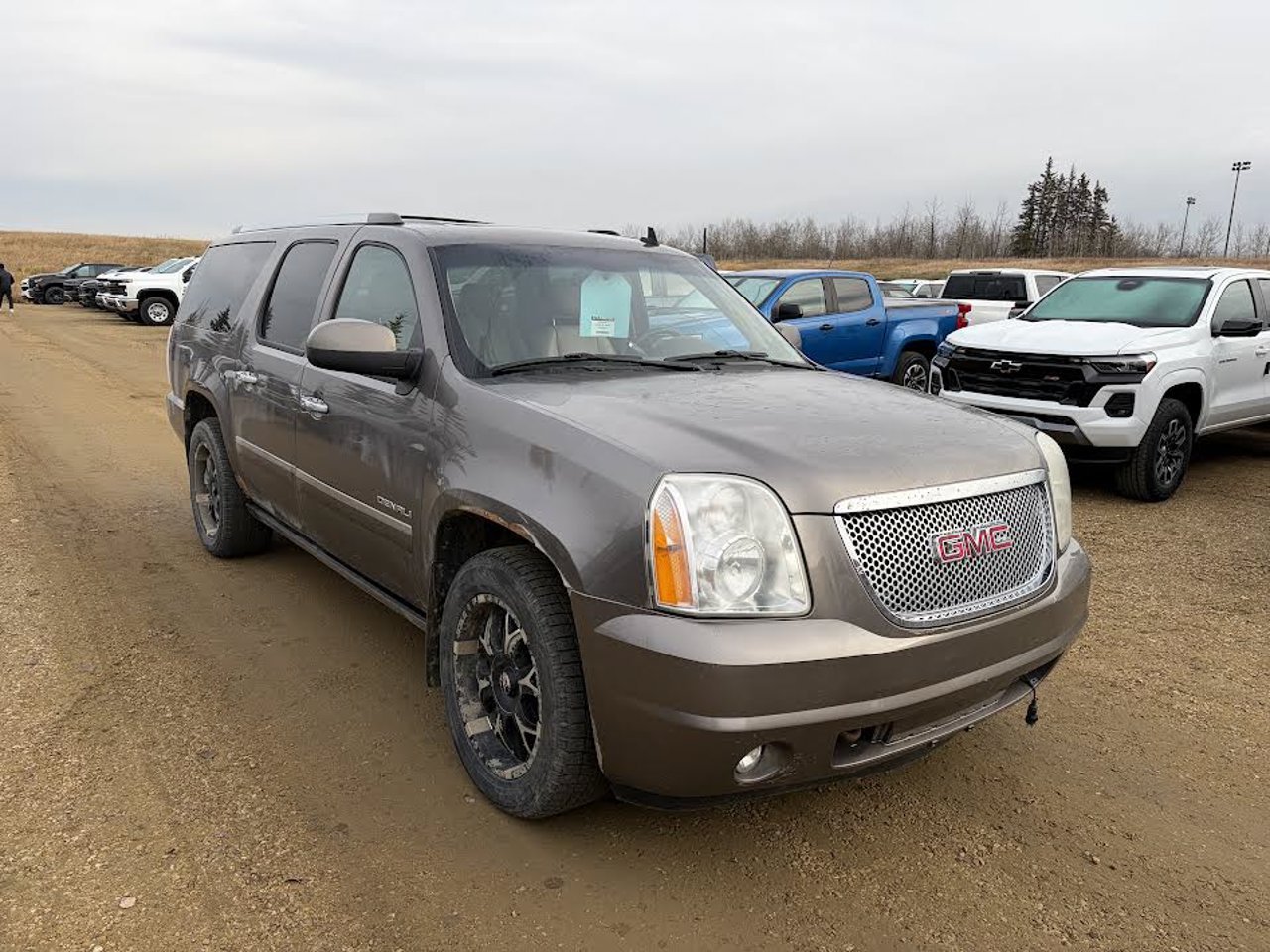2012 GMC Yukon XL AWD 4dr 1500 Denali Brown Sherwood Park - photo #1