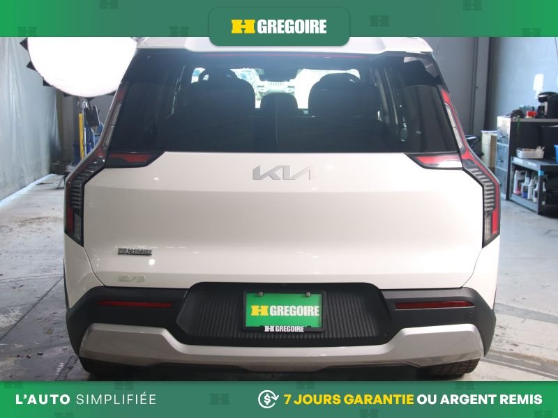 Kia EV9 822631 | Light AUTO A/C MAGS CUIR NAV CAM RECUL BLUETOOTH 2024 Blanc Laval - photo #5