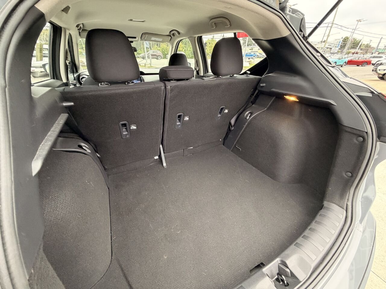 Nissan Kicks SV 2024 Gris Châteauguay - photo #9
