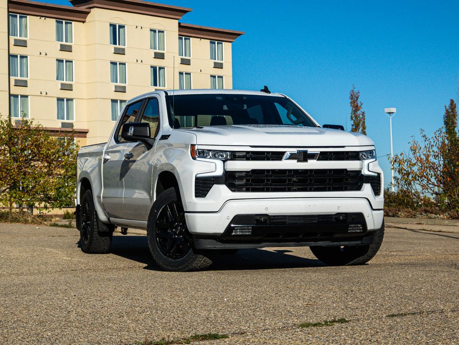 2025 Chevrolet Silverado 1500 RST True North Premium 3.0L Duramax | Leather White