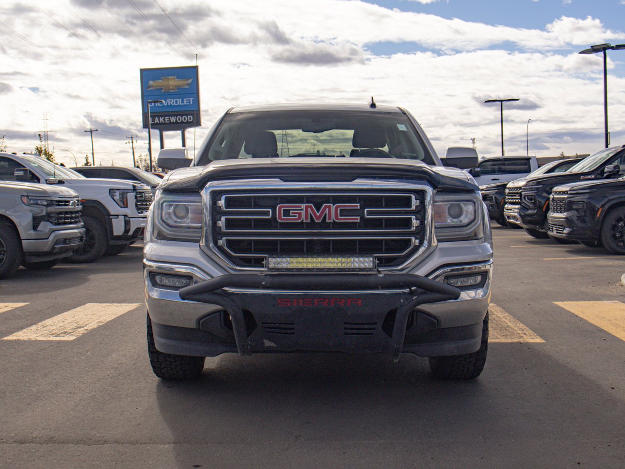 2018 GMC Sierra 1500 4WD Double Cab 143.5 SLE Grey Sherwood Park - photo #2