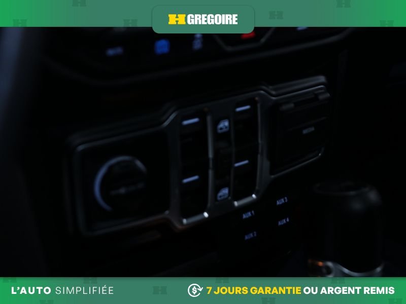 2023 Jeep Wrangler Grey Laval - photo #13
