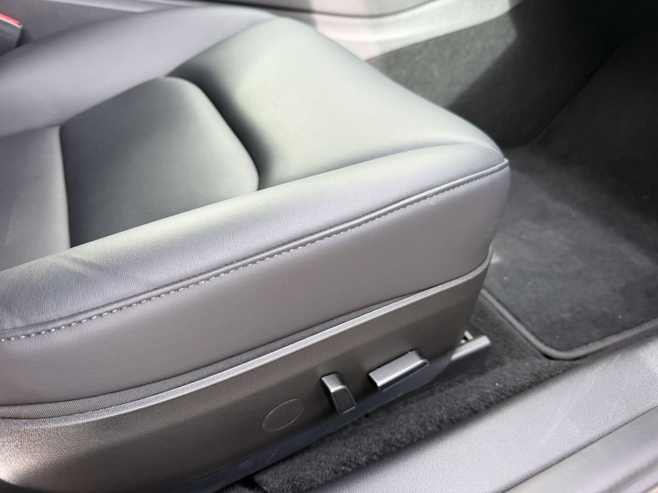 Tesla Model 3 LONG RANGE AWD 2023 Rouge Laval - photo #13