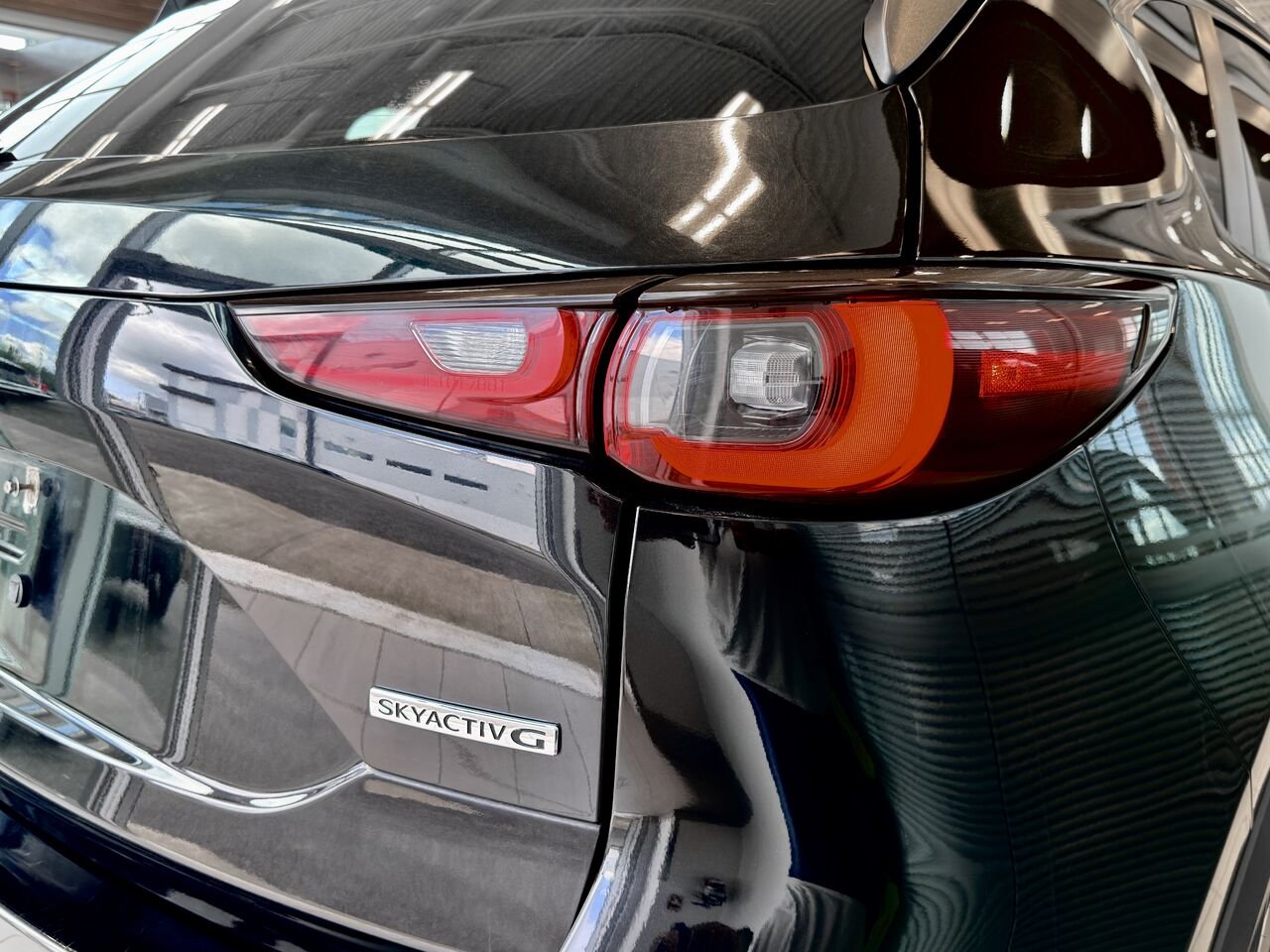 2022 Mazda CX-5 Black Notre-Dame-des-Prairies - photo #10