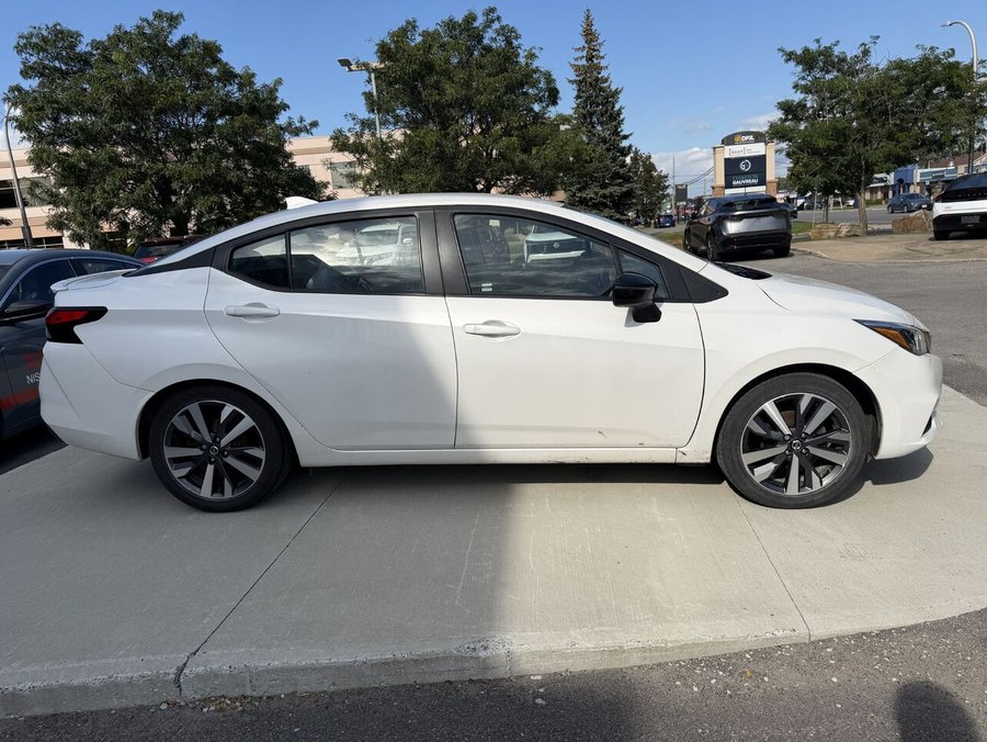 2021 Nissan Versa SR White