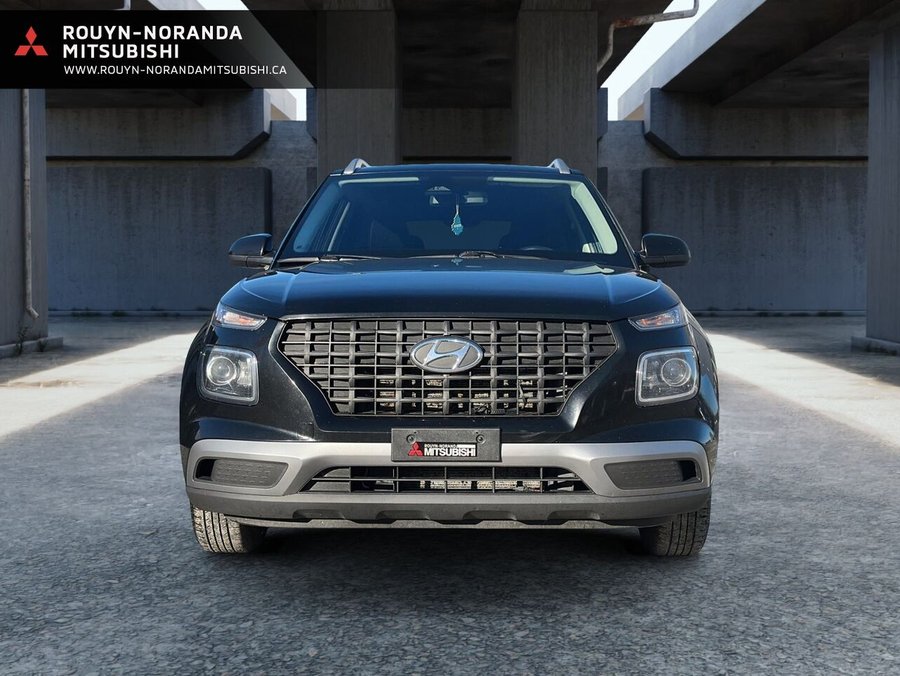 Hyundai Venue Preferred IVT 2023 Noir