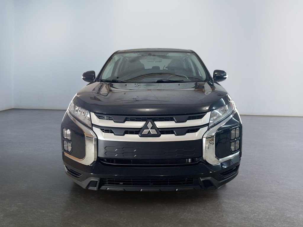 2023 Mitsubishi RVR Black Mont-Laurier - photo #1