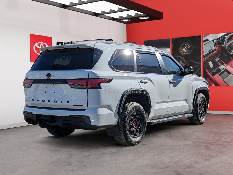 Toyota Sequoia LIMITED HYBRIDE/AWD/TOIT OUVRANT/SIÈGES CHAUFFANTS ET VENTILÉS/VOLANT CHAUFFANT/AC BIZONE 2026 Blanc