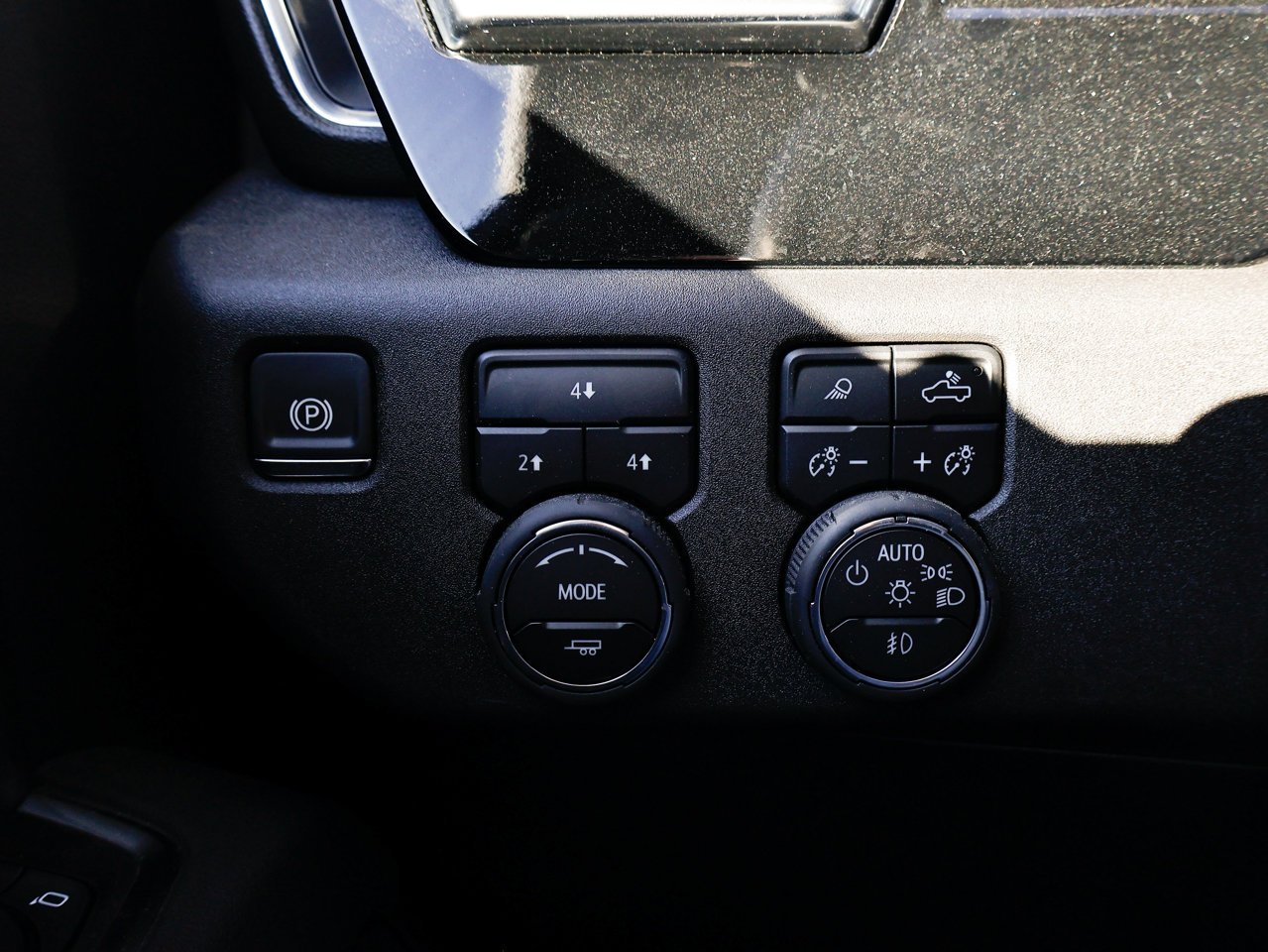 2025 Chevrolet Silverado 3500HD 4WD Crew Cab 159 LT Black Sherwood Park - photo #17