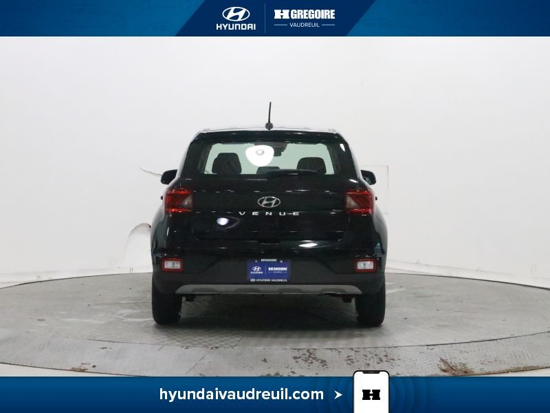 Hyundai Venue YR831 | Essential CERTIFIÉ 4.99% Sieges Chauffants Carplay 2023 Noir Laval - photo #8