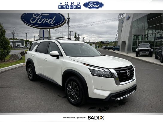 2024 Nissan Pathfinder White