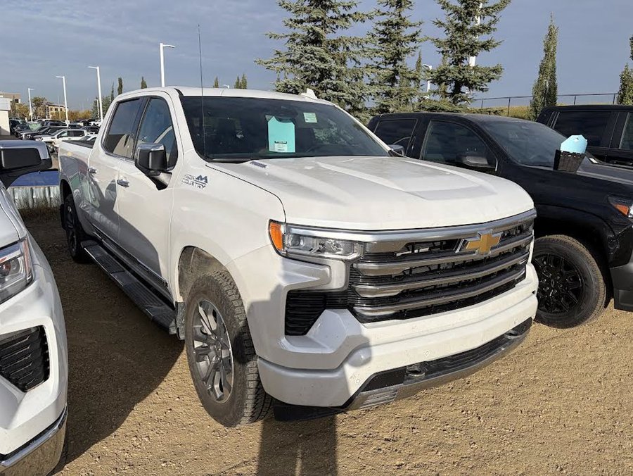 2024 Chevrolet Silverado 1500 High Country 3.0L | Heated Seats White