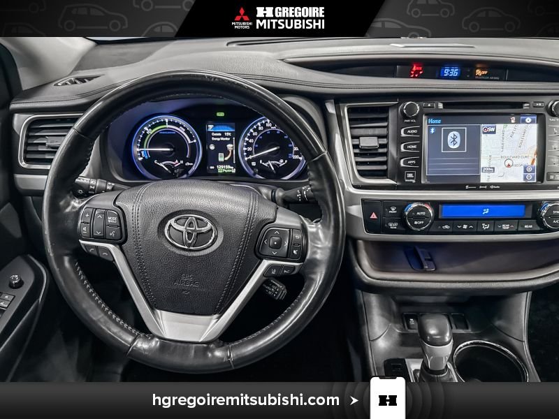 2017 Toyota Highlander HYBD Grey Laval - photo #18