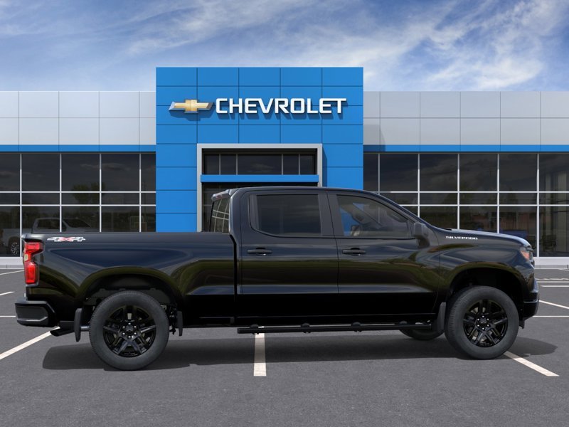 CHEVROLET Silverado 1500 Custom cabine multiplace 4RM 157 po 2026 Noir Gatineau - photo #4