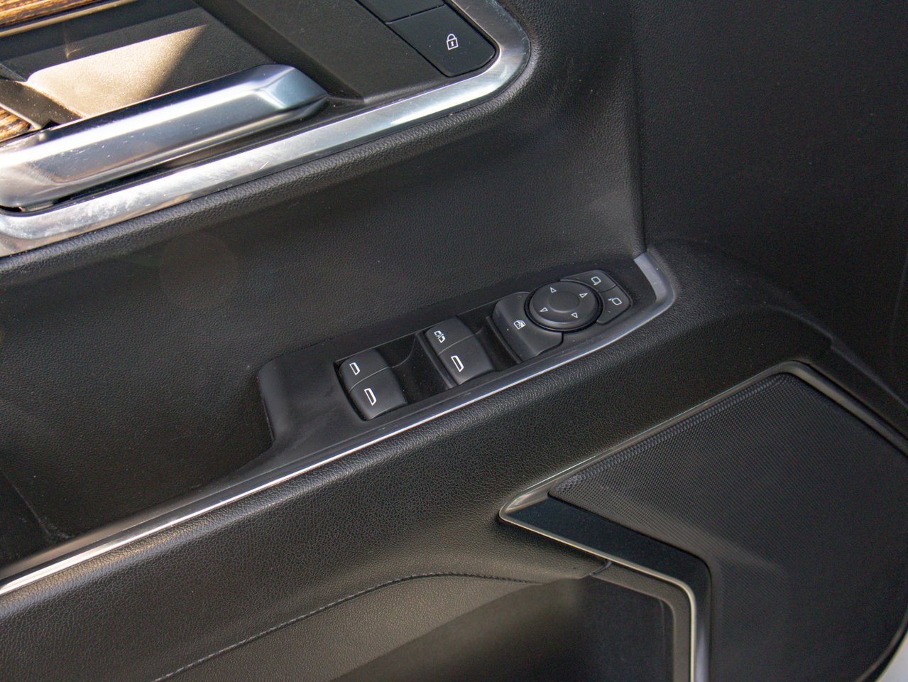 2024 GMC Sierra 1500 4WD Crew Cab 147 Elevation White Sherwood Park - photo #19