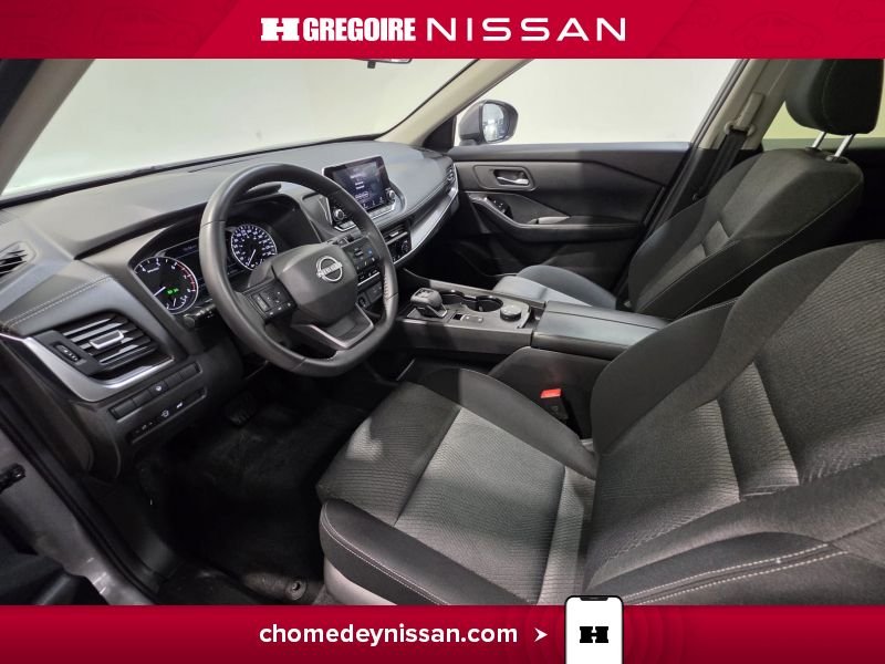 2025 Nissan Rogue Grey Blainville - photo #16
