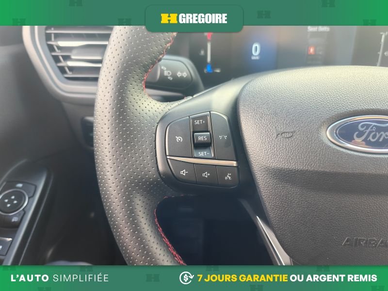 2025 Ford Escape Grey Laval - photo #13