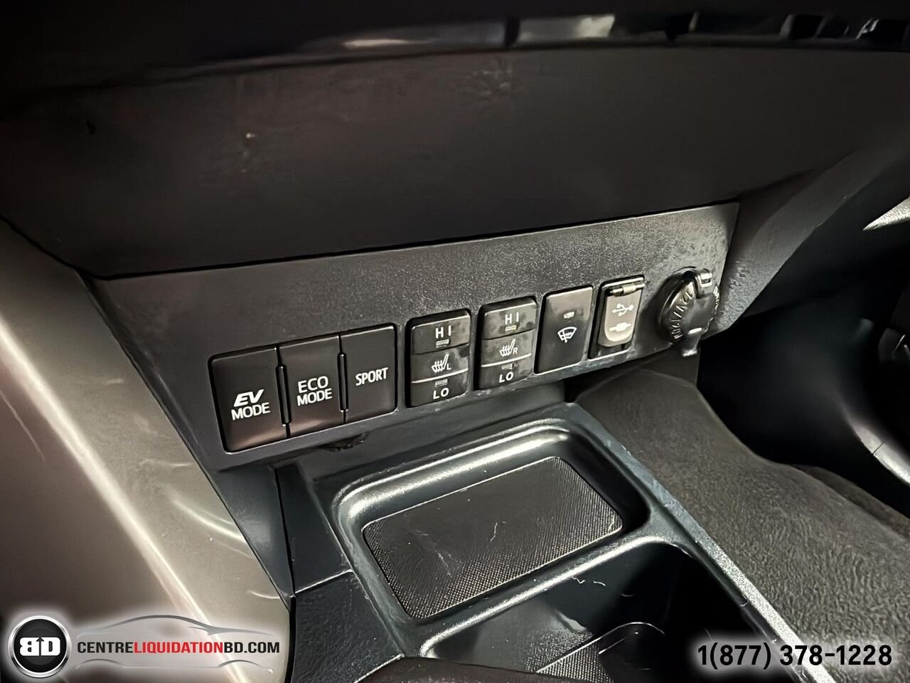 Toyota RAV4 Hybride LE+ 4 portes | BD0221 2017 Noir Granby - photo #21