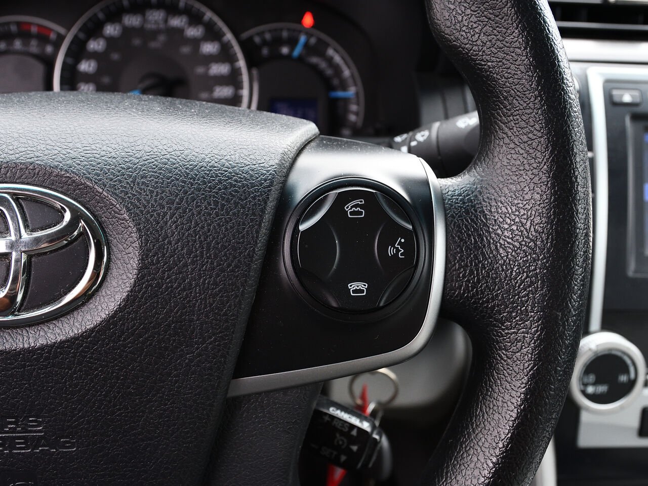 Toyota Camry Berline, boîte automatique, LE 2014 Bleu Saint-Hyacinthe - photo #16