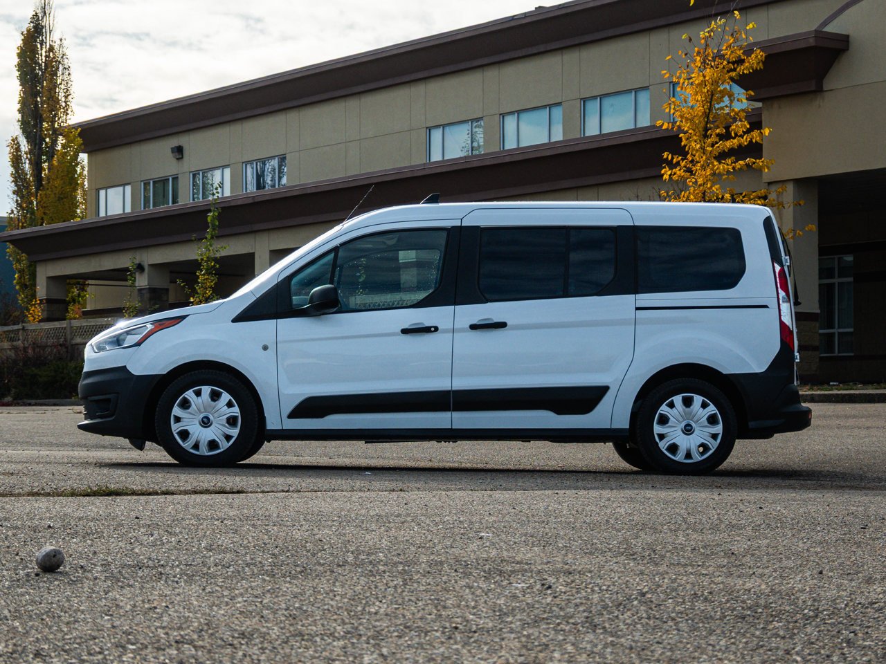 2020 Ford Transit Connect Wagon XL w/Dual Sliding Doors White Sherwood Park - photo #10