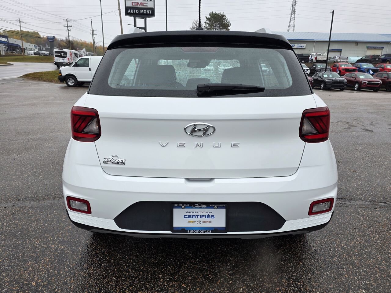 Hyundai Venue Preferred 2024 Blanc Mont-Laurier - photo #6