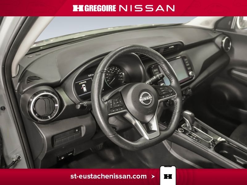 Nissan Kicks 2024 Gris Saint-Eustache - photo #25