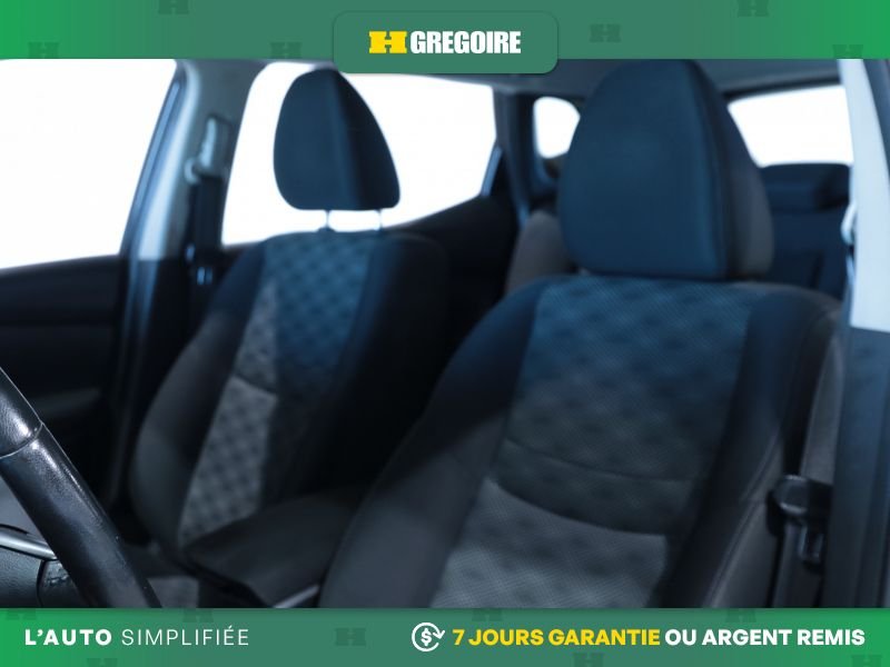 2019 Nissan Qashqai Black Laval - photo #15