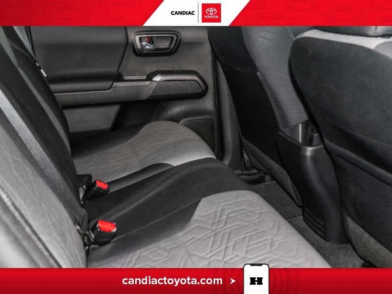 2022 Toyota Tacoma Black Laval - photo #30