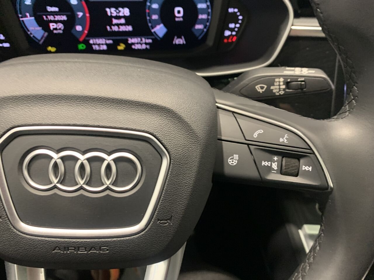 2024 Audi Q3 Komfort 40 TFSI quattro Red Châteauguay - photo #34