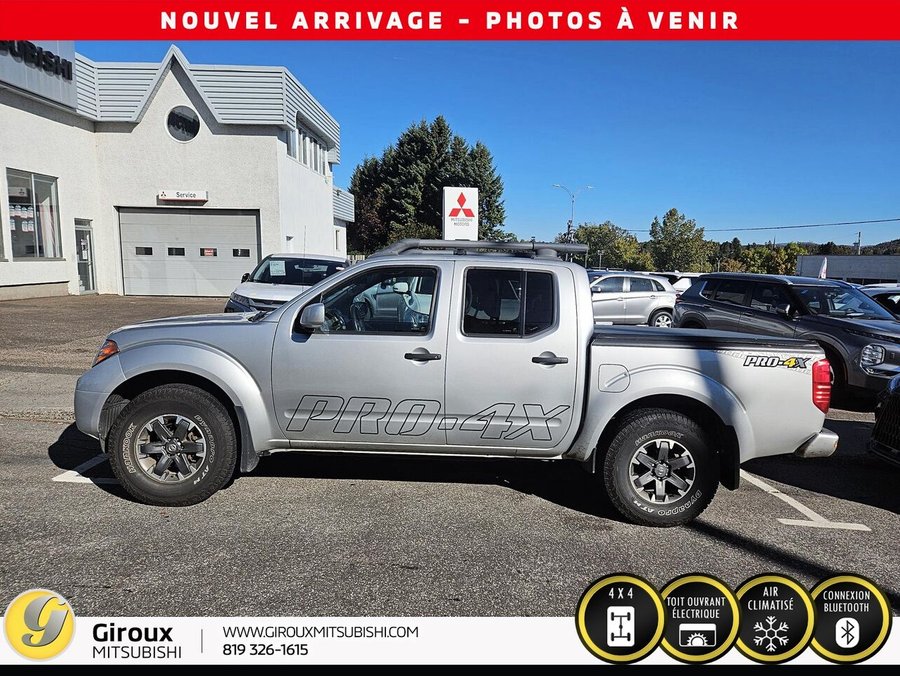 NISSAN FRONTIER PRO-4X cabine double 4x4 caisse standard BA 2019 Gris