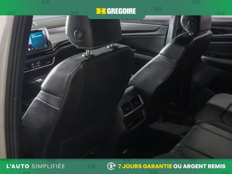 2024 Volkswagen Atlas White Blainville - photo #24