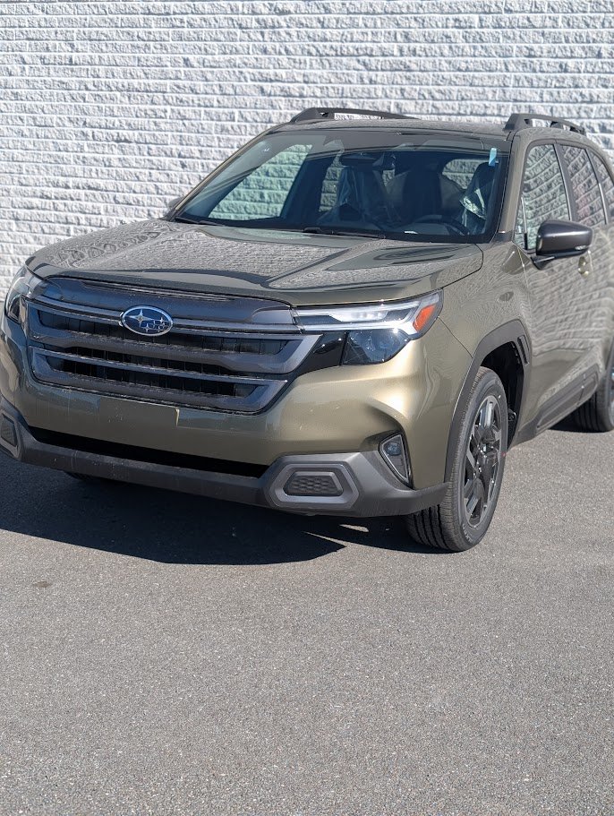 2026 SUBARU Forester LIMITED Autumn Green Metallic Saint-Hyacinthe - photo #0
