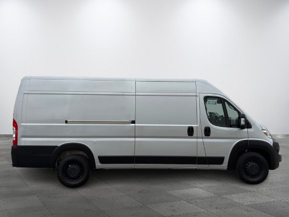 2025 Ram ProMaster 3500 Silver Thetford Mines - photo #2