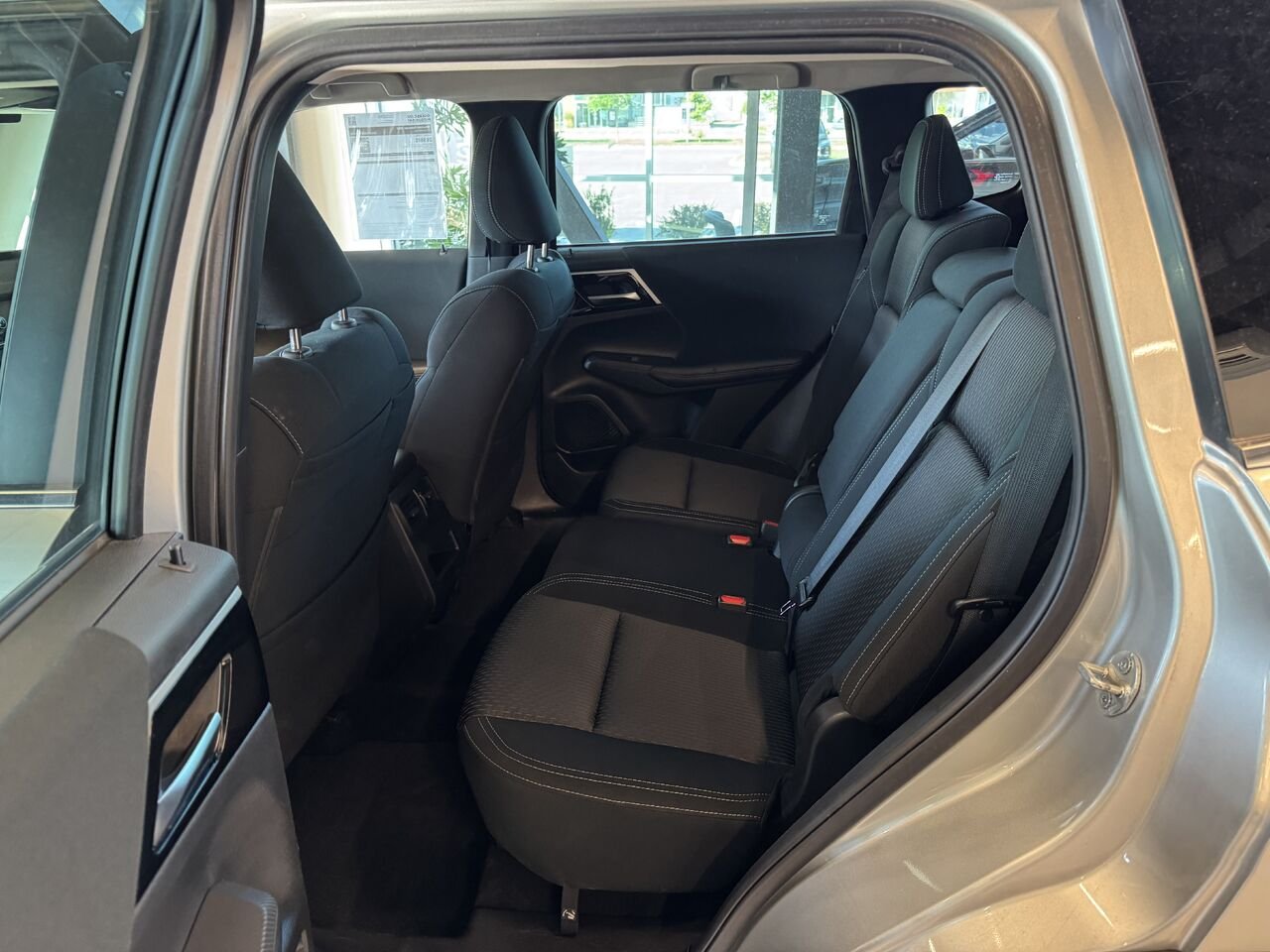 Mitsubishi Outlander 2023 Argent Saint-Eustache - photo #9