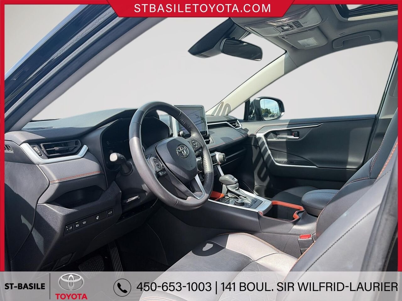 TOYOTA RAV4 2024 Noir minuit métallisé Saint-Basile-le-Grand - photo #11