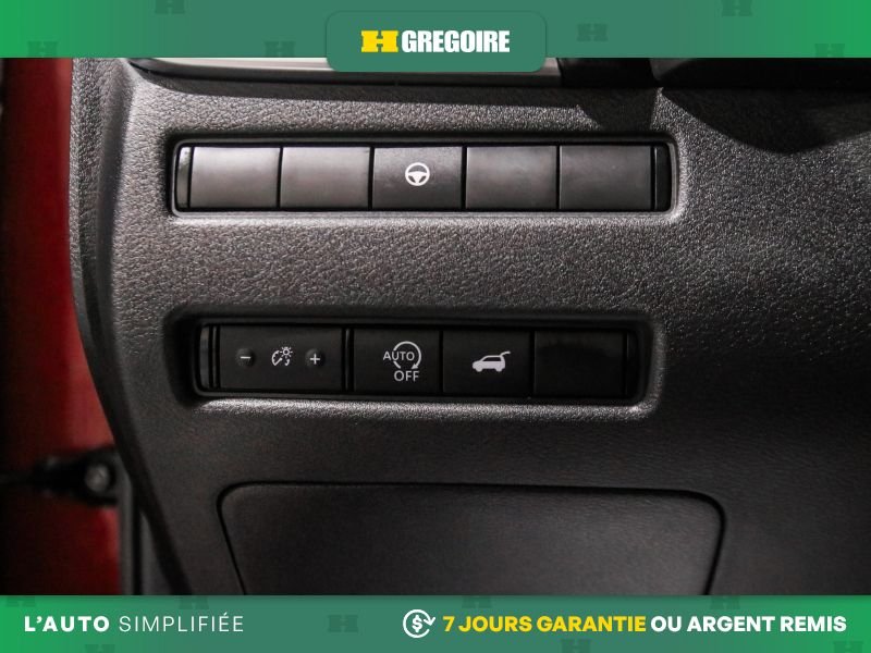 Nissan Rogue 2023 Rouge Laval - photo #16