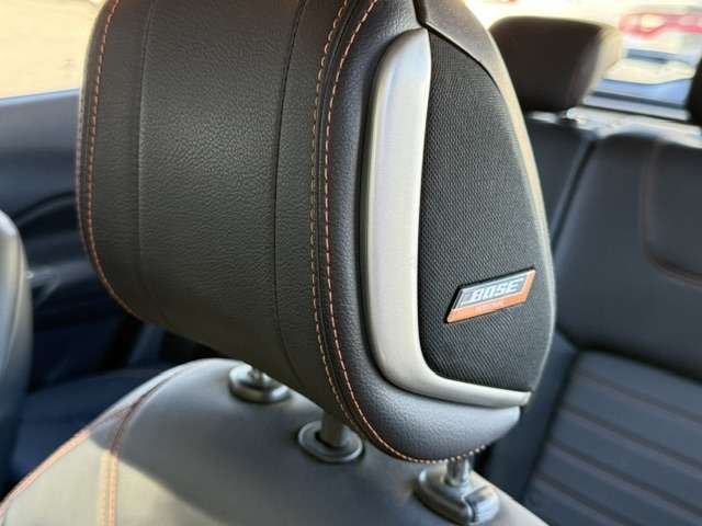 2019 Nissan Kicks Red Saint-Basile-le-Grand - photo #5