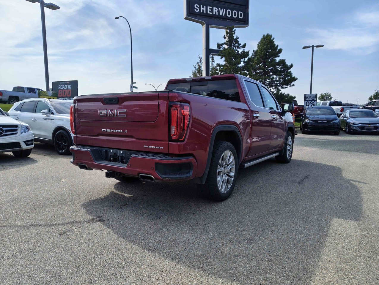 2020 GMC Sierra 1500 4WD Crew Cab 147 Denali Red Sherwood Park - photo #5