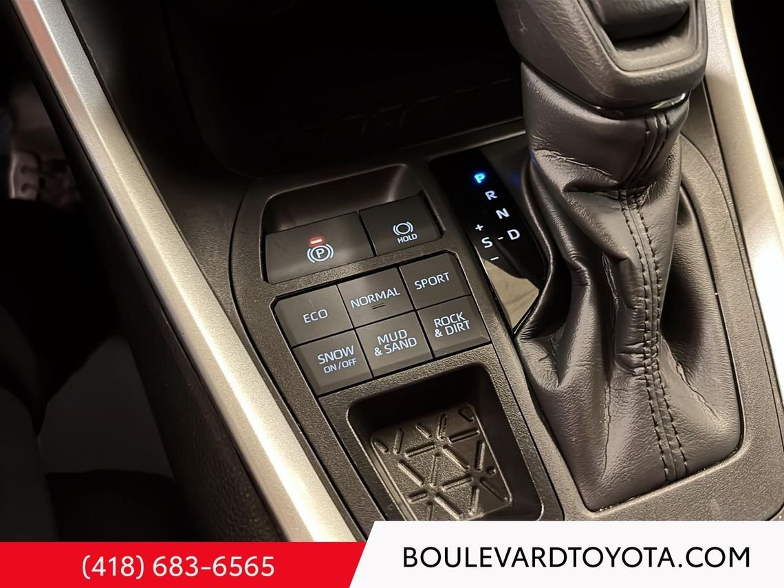 2024 Toyota RAV4 531707-82 | LE, AWD White Québec - photo #32
