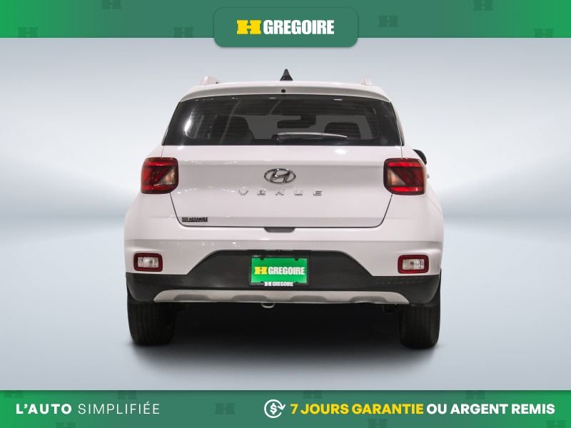 Hyundai Venue 822520 | Ultimate AUTO AC CUIR TOIT NAV MAGS CAM RECUL BLEU 2021 Blanc Laval - photo #7