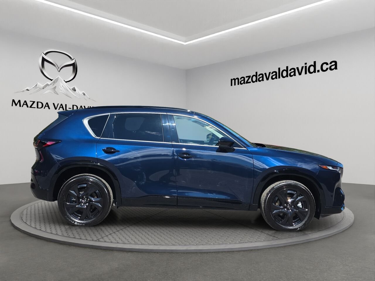 Mazda CX-5 GT TI, TOIT PANORAMIQUE, ESSUIE-GLACE DÉGIVRANT 2026 Bleu marine mica Val-David - photo #6