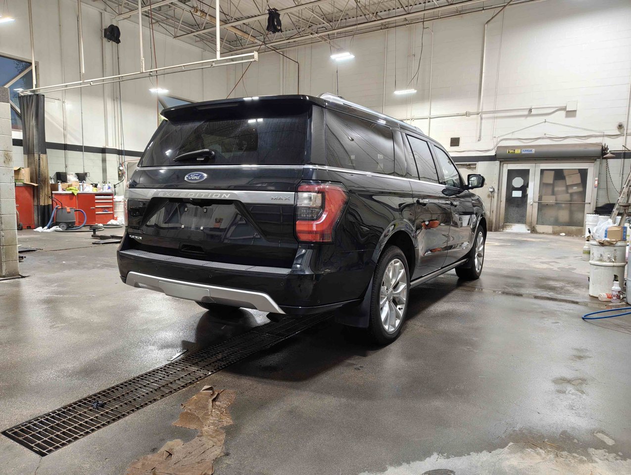 2018 Ford Expedition Max Platinum Max 4x4 Black Sherwood Park - photo #5