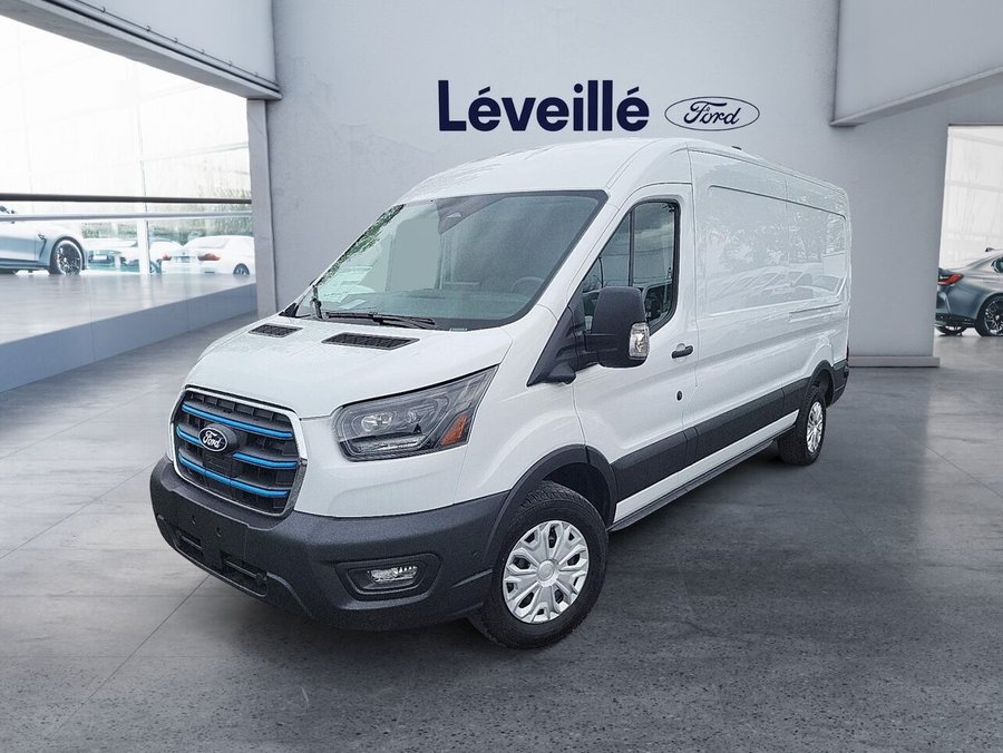 2026 Ford E-Transit Cargo Van 2026 Oxford White