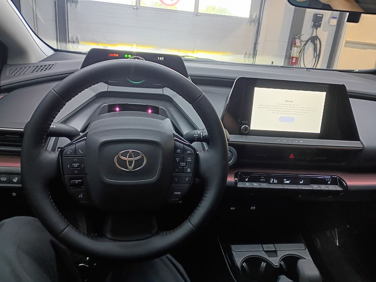 2024 Toyota Prius Prime Grey Blainville - photo #17