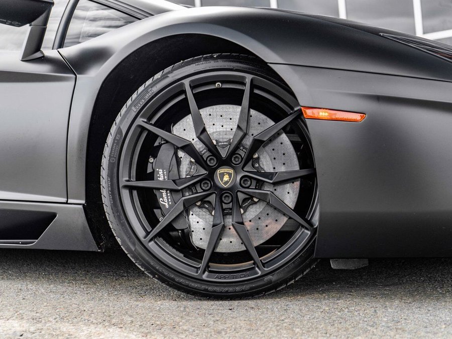 2016 Lamborghini Aventador 2016 Black