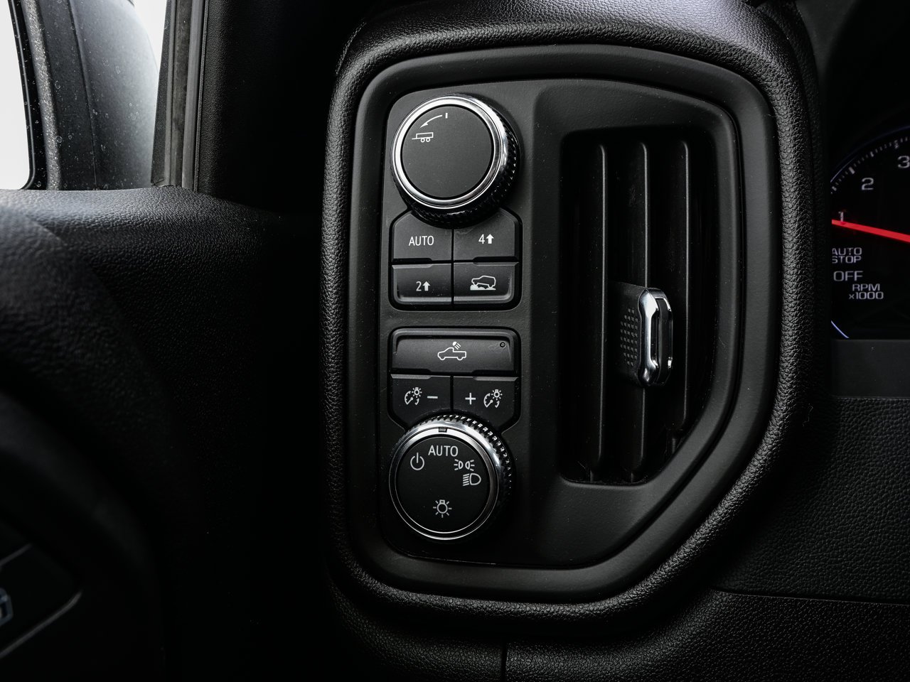 2024 GMC Sierra 1500 4WD Crew Cab 147 Pro Grey Sherwood Park - photo #18