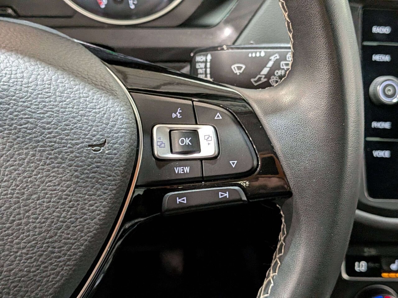 2021 Volkswagen Tiguan Comfortline 4MOTION White Val-David - photo #16