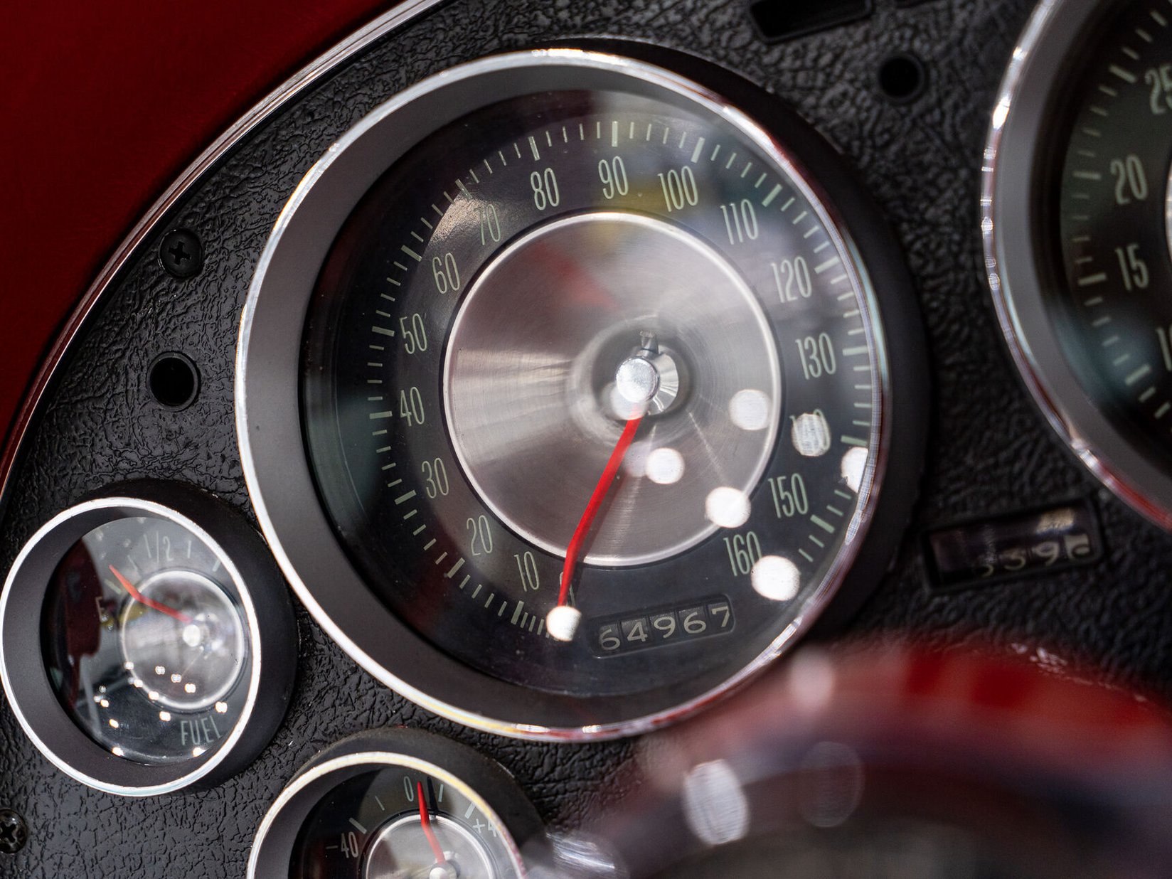 Chevrolet Corvette Split window matching# 327 Factory A/C | PRICE IN USD 1963 Rouge Montréal - photo #78