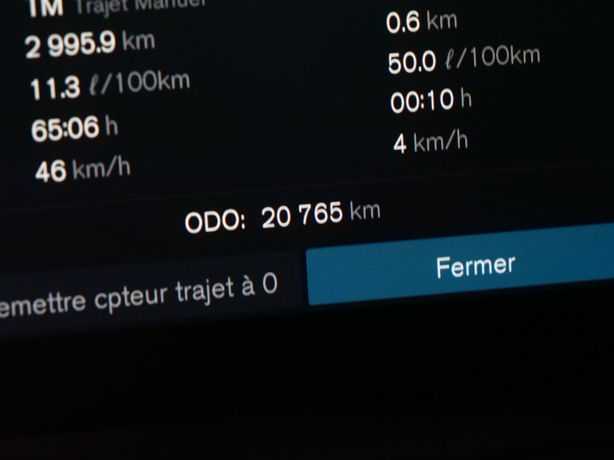 2026 Volvo XC90 B6 ULTRA BRIGHT Blue Montreal - photo #8